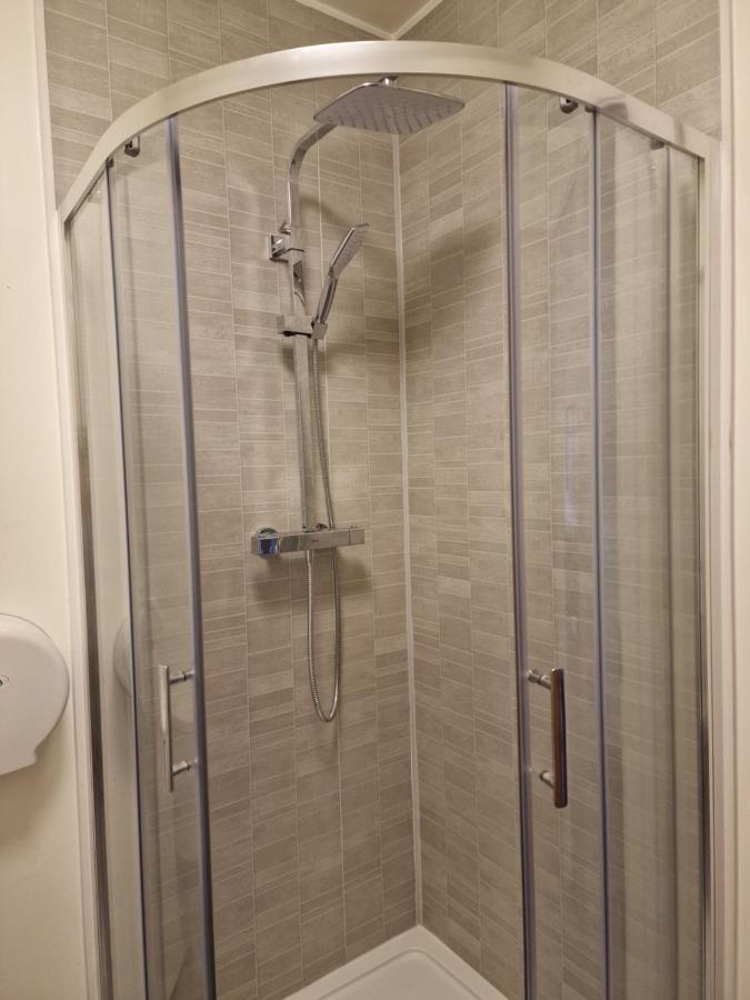 את'לון Home Inn מראה חיצוני תמונה
